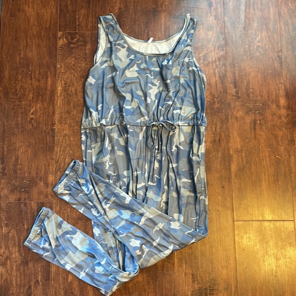 Full Length Camo Jogger Jumpsuit Stretch 2xl - Picture 1 of 3